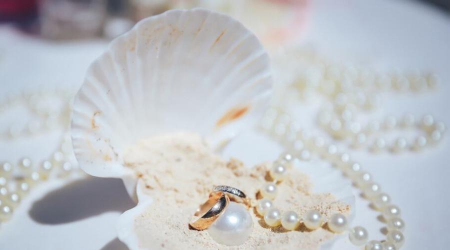 Co daje perłowy ślub.  Co podarować na perełkową rocznicę (30 lat małżeństwa)?  Co dają za 30 lat wspólnego